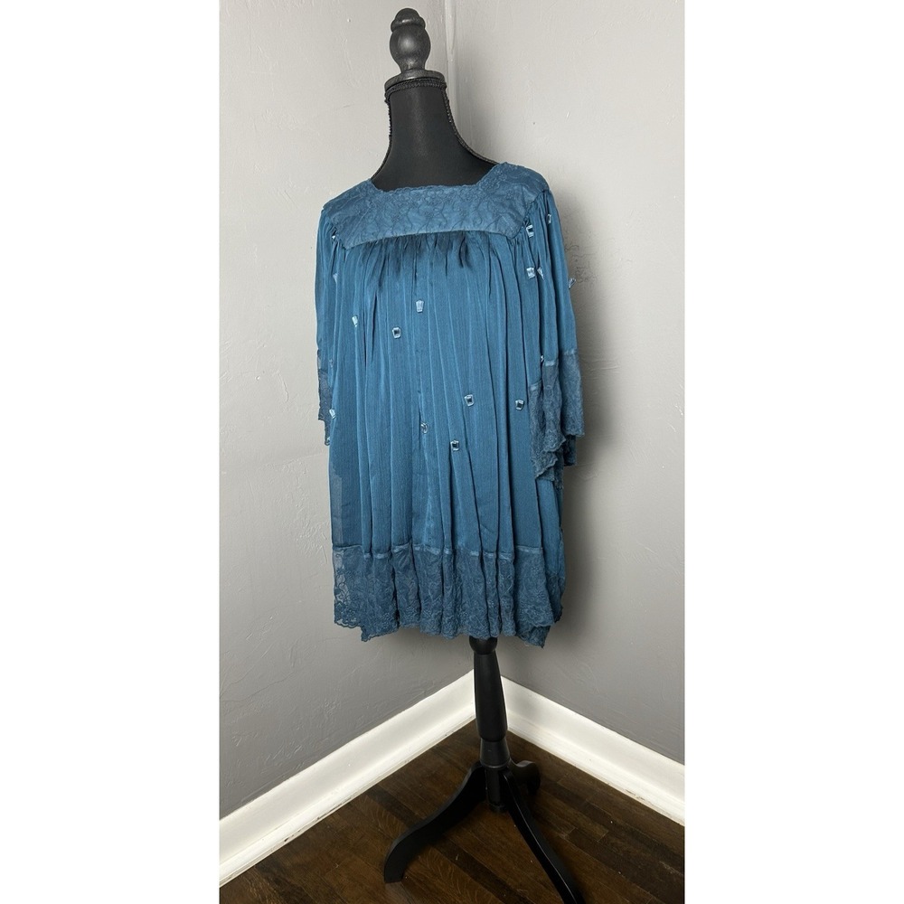 American Glamour Badgley Mischka Women's Flowy‎ Blouse. Size L. Fairy, Whimsical